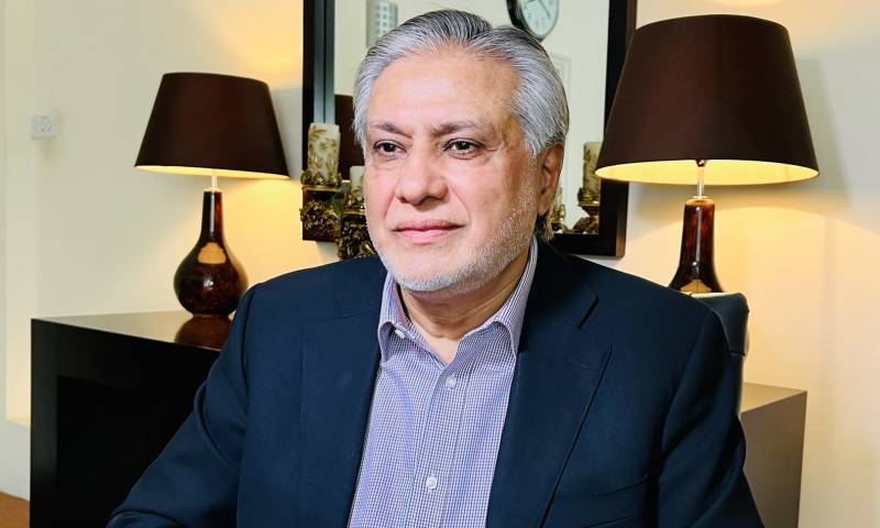 وزیر خزانہ نے بینکوں میں زائد ریٹ پر ایل سی کھولنے کا نوٹس لے لیا
