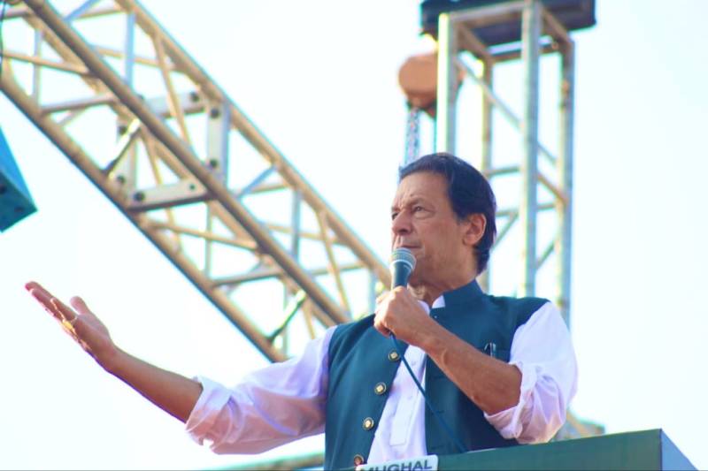 حکومت کے ہینڈلرز کسی غلط فہمی میں نہ رہیں، ابھی تیاری نہیں ، جیسے ہی تیاری ہوگی اسلام آباد کیلئے کال دوں گا: عمران خان 