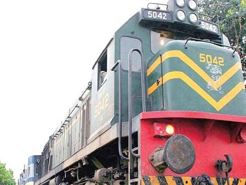 معروف ٹک ٹاکر ویڈیو بناتے ہوئے ٹرین کی ٹکر سے جاں بحق 