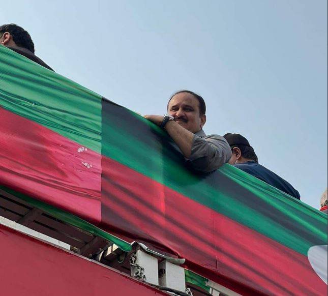 بالاخر عثمان بزدار تیسرے دن لانگ مارچ میں پہنچ گئے