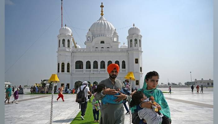 قومی اسمبلی کی قائمہ کمیٹی نےکرتار پور آنیوالوں کی فیس 10 فیصد کم کرنےکی سفارش کردی