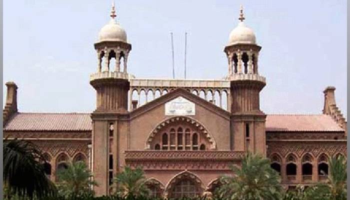 عمران خان کو چیئرمین  پی ٹی آئی کے عہدے سے ہٹانے کی درخواست سماعت کیلئے مقرر