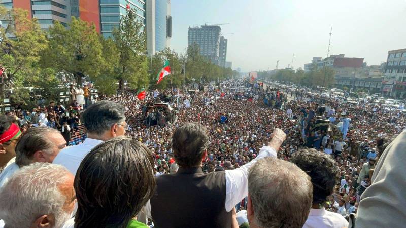 پی ٹی آئی لانگ مارچ کی تاریخ ایک بار پھر تبدیل، جمعرات سے شروع ہو گا