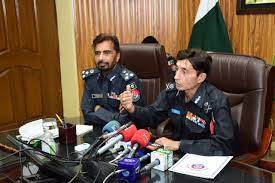 عمران خان پر قاتلانہ حملے کا مقدمہ، آئی جی پنجاب نے رپورٹ سپریم کورٹ میں جمع کرادی 
