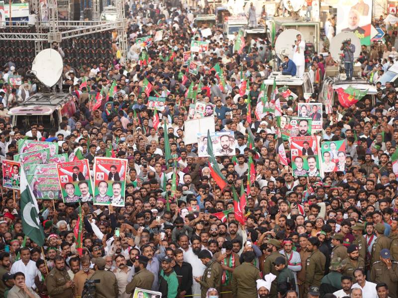 پی ٹی آئی کی حکمت عملی تبدیل، اب لانگ مارچ نہیں ہوگا، شہر شہر جلسے ہوں گے