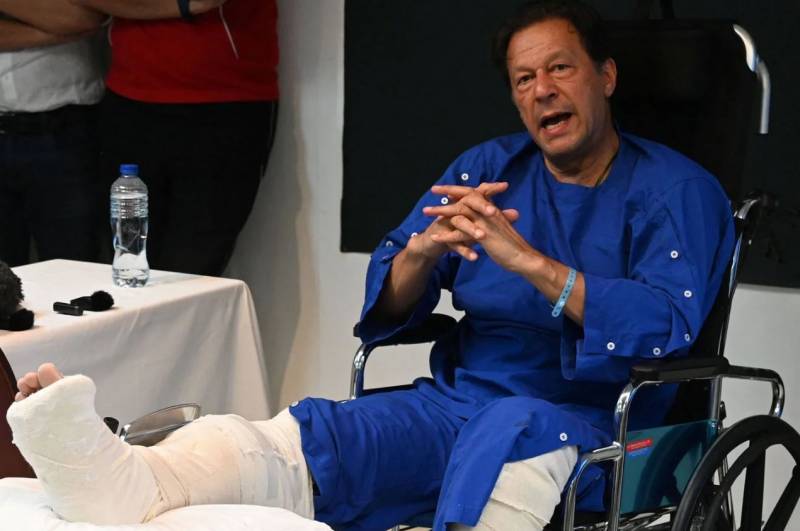 عمران خان پر حملہ: فوجی افسر، وزیر داخلہ اور وزیر اعظم پر مقدمہ درج کیا جائے ، پی ٹی آئی کی سپریم کورٹ میں درخواست