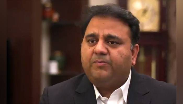 پی ٹی آئی کی  دبئی کےتاجر کو گھڑی فروخت کرنے کی تردید