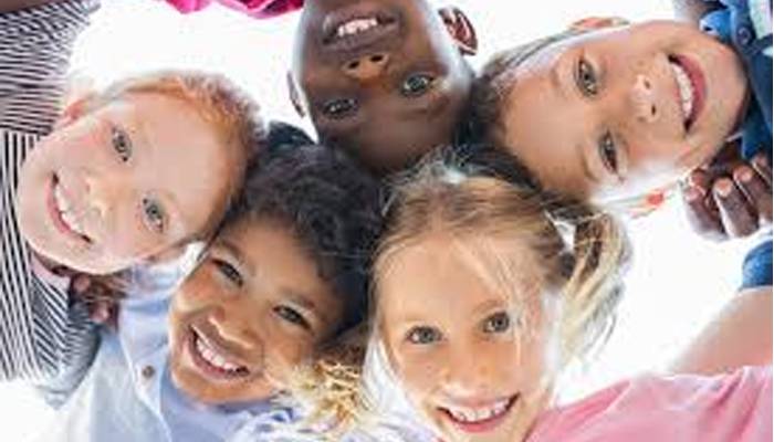  دنیا بھر میں آج بچوں کا عالمی دن منایا جارہا ہے