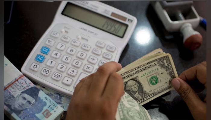  گورنر اسٹیٹ بینک کا یورو بانڈز کی ادائیگی شیڈول سے پہلے کرنے کا اعلان 