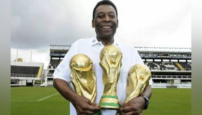برازیل کے لیجنڈ فٹبالر پیلے 82 سال کی عمر میں انتقال کرگئے