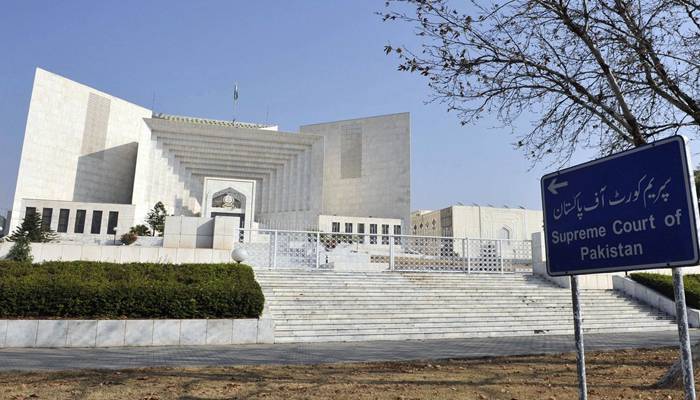  نیب ترامیم کے خلاف عمران خان کی درخواست سپریم کورٹ میں سماعت کے لیے مقرر کر لی گئی 