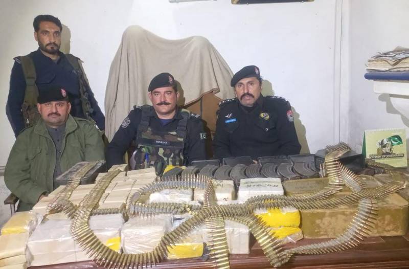 پشاور: پولیس کا مختلف علاقوں میں سرچ آپریشن ، 23مشتبہ افراد گرفتار