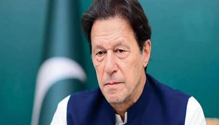 اسلام آباد :بینکنگ کورٹ نے چیئرمین پی ٹی آئی عمران خان کو 31 جنوری کو ذاتی حیثیت میں طلب کرلیا 