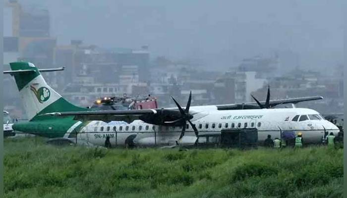  نیپال میں مسافر طیارہ گرکر تباہ ،جہاز میں عملے سمیت 72 افراد سوار تھے