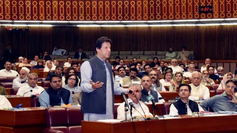 پی ڈی ایم کا عمران خان کو ایک اور سرپرائز، مزید 15 ارکان کے استعفے منظور کرنے کا فیصلہ