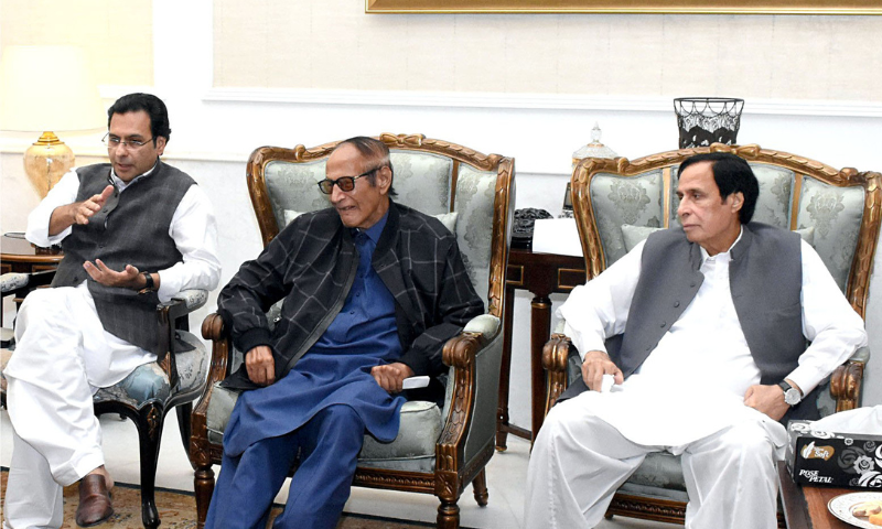 چودھری شجاعت کا بڑا فیصلہ ، مونس الہٰی کی چھٹی 