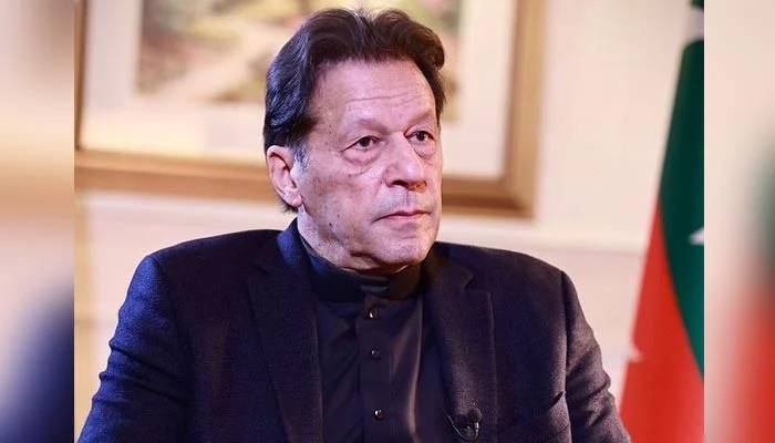 عمران خان نے شوکت خانم کے فنڈز کی نجی ہاؤسنگ پروجیکٹ میں سرمایہ کاری کا اعتراف کرلیا