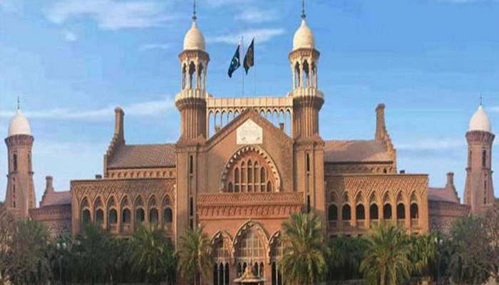  لاہور ہائی کورٹ کا فواد چودھری کو فوری پیش کرنے کا حکم ، آئی جی پنجاب اور اسلام آباد بھی طلب 