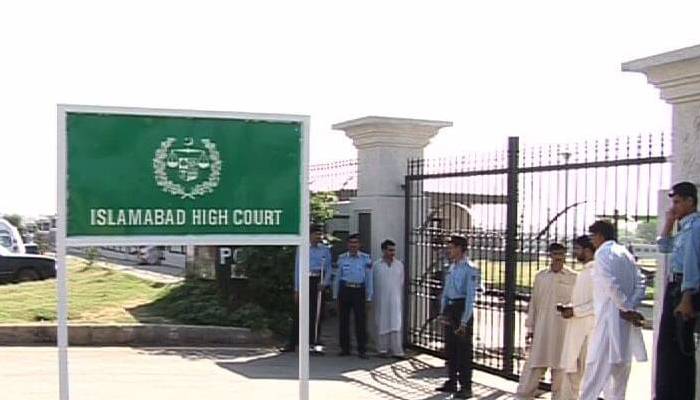 صحافیوں کے حقوق کی درخواست پر عدالت نے وفاقی سیکرٹری وزارت قانون اور سیکرٹری وزارت اطلاعات کو طلب کر لیا 