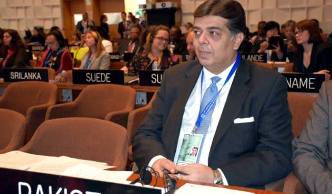 سیکرٹری کابینہ سردار احمد نواز سکھیرا ریٹائر ہو گئے
