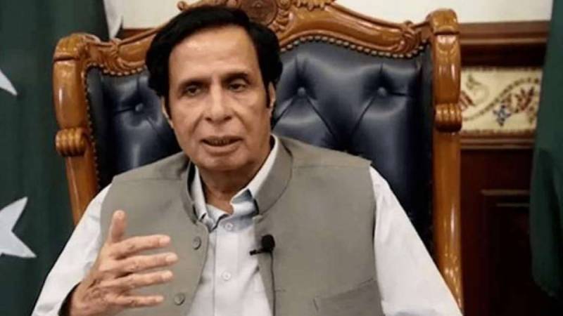 گجرات میں پولیس کا پرویز الہٰی کے گھر پر چھاپہ