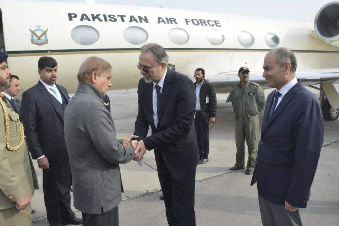 عوام پر مہنگائی کا پہاڑ گرا کر وزیر اعظم نے ترکیہ کی اڑان بھرلی