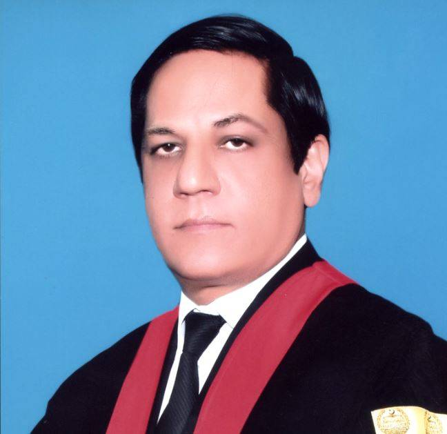 عمران خان کو توہین عدالت کا نوٹس جاری کروں گا: جسٹس طارق سلیم شیخ 