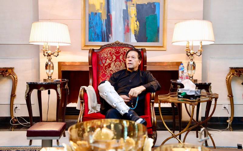 توہین عدالت کا خوف، عمران خان کا چھٹی بار طلبی پر آج ہائیکورٹ جانے کا فیصلہ 
