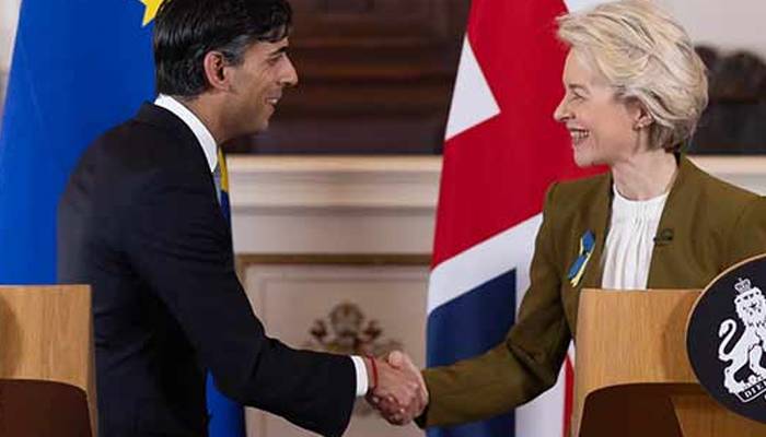 برطانیہ اور  یورپی یونین  کے درمیان   شمالی   آئیر لینڈ  پروٹو کول   کے معاملے پر  معاہدہ طے پاگیا 