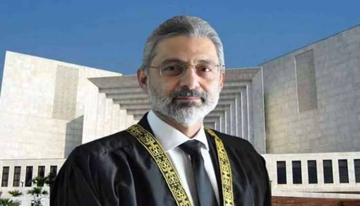 لوگ یہاں انصاف مانگنے آتے ہیں لیکن سپریم کورٹ میں شفافیت ہی نہیں: جسٹس قاضی فائز عیسیٰ 
