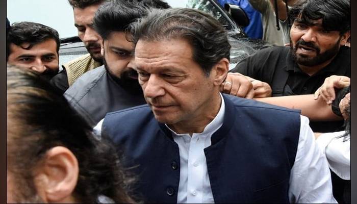 توشہ خانہ کیس ،عمران خان کو گرفتار کرکے پیش ہونے کا حکم 