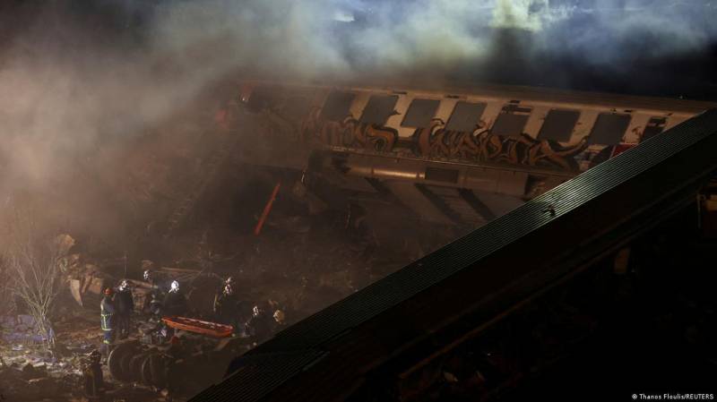 یونان میں 2 ٹرینوں میں تصادم ، 32 افراد ہلاک ، 85 زخمی 