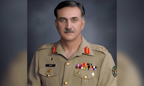 پی ٹی آئی نے لیفٹیننٹ جنرل ریٹائرڈ نذیر احمد کی بطور چیئرمین نیب تعیناتی مسترد کردی 