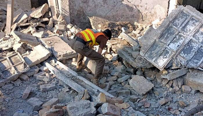 پشاور میں ماچس بنانے والی فیکٹری میں دھماکہ، 2 افراد جاں بحق