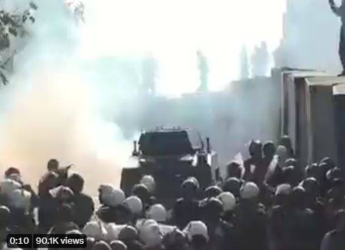 عمران خان جوڈیشل کمپلیس سے واپس روانہ ،گاڑی میں ہی حاضری لگوالی ،فرد جرم سے بچ گئے