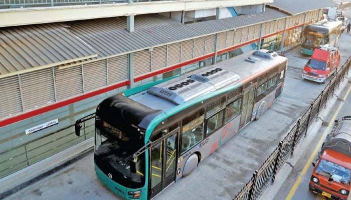 خیبرپختونخوا: نگران حکومت کا بی آر ٹی کیس میں سپریم کورٹ سے حکم امتناع واپس لینے کا فیصلہ