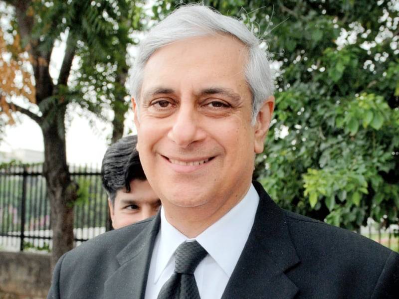 عرفان قادر نے اپنے عہدے سے استعفیٰ دے دیا 