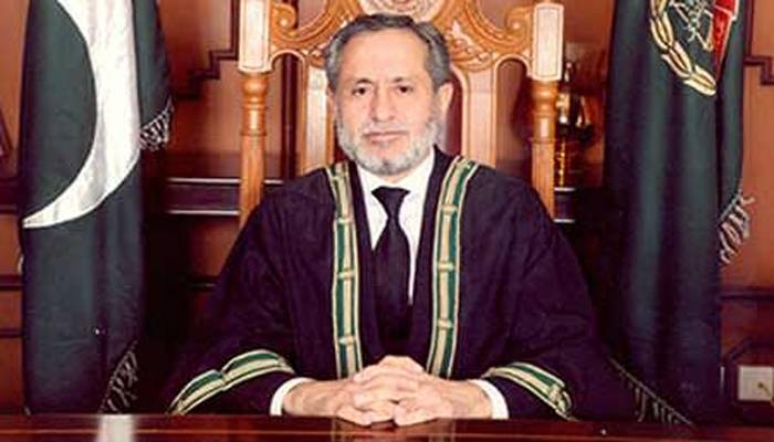 جسٹس امین الدین خان کے بعد جسٹس جمال خان مندوخیل کی بھی کیس کی سماعت سے معذرت 