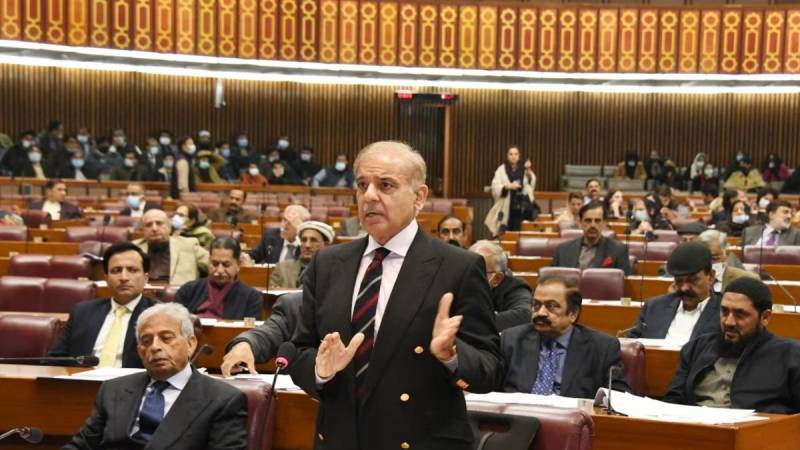 الیکشن کے حوالے سے حکومتی موقف اصل میں اسٹیبلشمنٹ کا موقف ہے: سینئر صحافی کا دعویٰ 