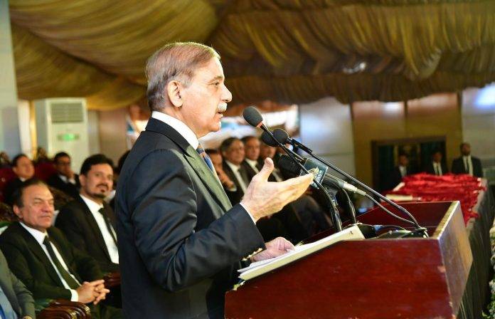 جسٹس اعجاز اور جسٹس مظاہر نقوی کے بغیر فل کورٹ بنایا جائے، فیصلہ قبول کرینگے: وزیر اعظم 