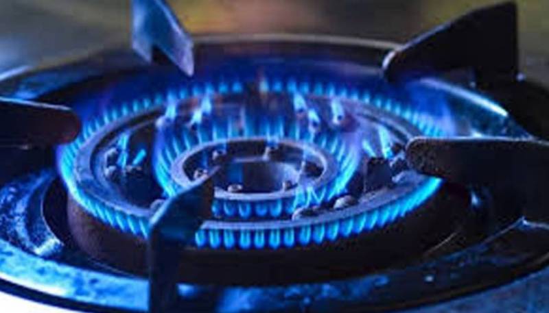 عوام کیلئے بری خبر، سوئی ناردرن گیس ٹیرف میں 8 سے 112 فیصد تک اضافہ کردیا گیا 
