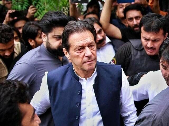 میرے ساتھ جو ہو رہا ہے اس کا ذمہ دار آرمی چیف ہے، دوبارہ گرفتار ہوا تو پھر جلاؤ گھیراؤ ہوگا: عمران خان 