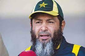 پاکستان کے لیے سوچیں اور مل بیٹھ کر مسئلہ حل کریں:مشتاق احمد