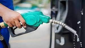 پیٹرول کی قیمت میں 12 روپے فی لیٹر کمی کا اعلان