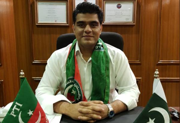 ایک اور وکٹ گر گئی،تحریک انصاف کے ممبر صوبائی اسمبلی ڈاکٹر عمران شاہ نے بھی پارٹی چھوڑدی 