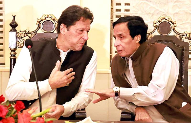 فوج مخالف بیانیے سے اتفاق نہ کرنے پرعمران خان پرویز الہٰی سے ناراض، سابق وزیر اعلیٰ جلد پارٹی چھوڑ سکتے ہیں: سینئر رہنما پی ٹی آئی 