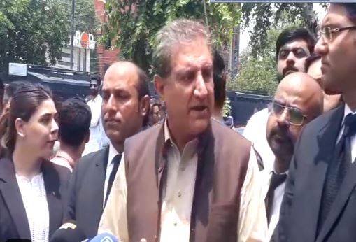 سانحہ 9 مئی پر آپ کا کیا موقف ہے؟ صحافی، اس پر بات نہیں کروں گا صرف بجٹ پر گفتگو ہوگی: شاہ محمود 
