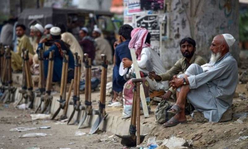 پاکستان میں بے روزگاری بڑھنے لگی