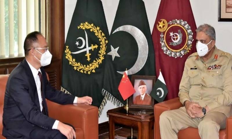 چین پی ٹی آئی کا اقتدار نہیں چاہتا تھا، 2018 میں جنرل باجوہ کو پیغام دیا تھا کہ عمران خان کے آنے سے سی پیک کو نقصان ہوگا: احسن اقبال 