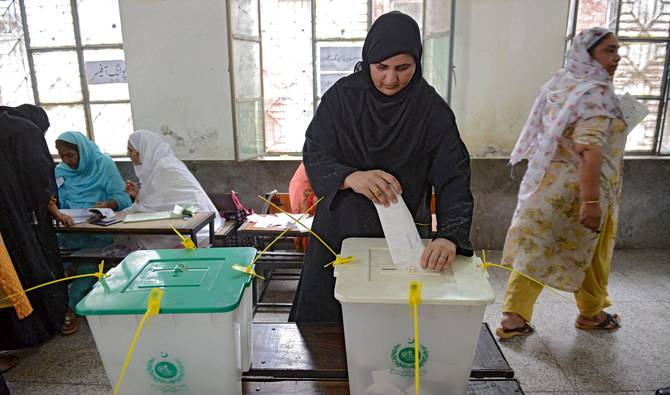 یہ طے ہے آئندہ انتخابات میں کسی کو اکثریت نہیں ملے گی، پرویز خٹک آئندہ ہفتے جماعت کا اعلان کریں گے: سینئر صحافی